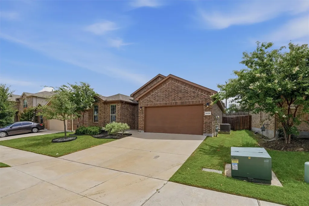 9528 Blaine Drive Fort Worth TX 76177