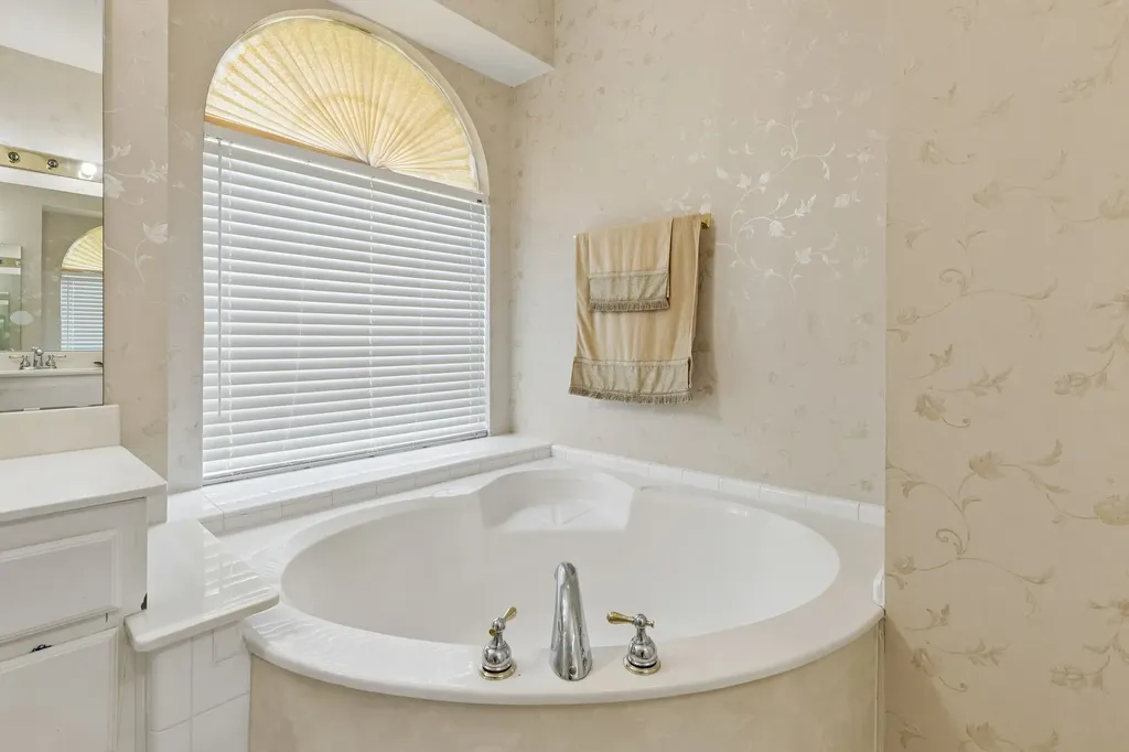 717 Morningside Trail Murphy TX 75094