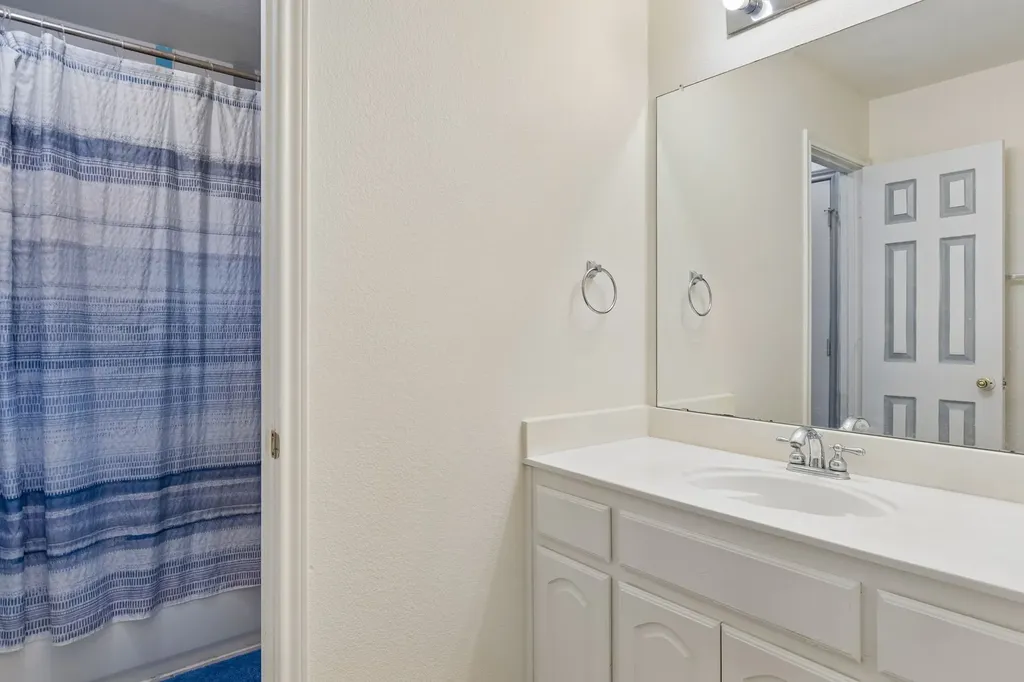 717 Morningside Trail Murphy TX 75094
