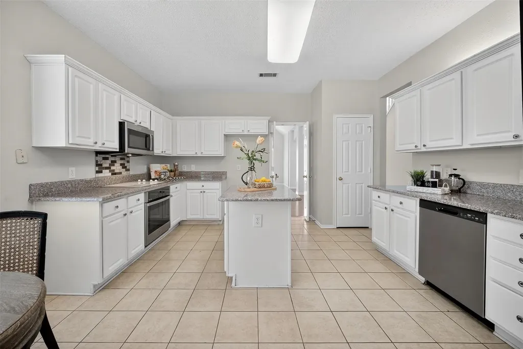 4729 Bull Run Drive Plano TX 75093