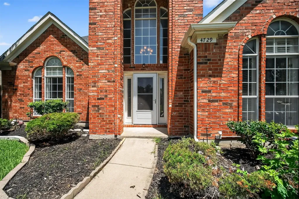 4729 Bull Run Drive Plano TX 75093