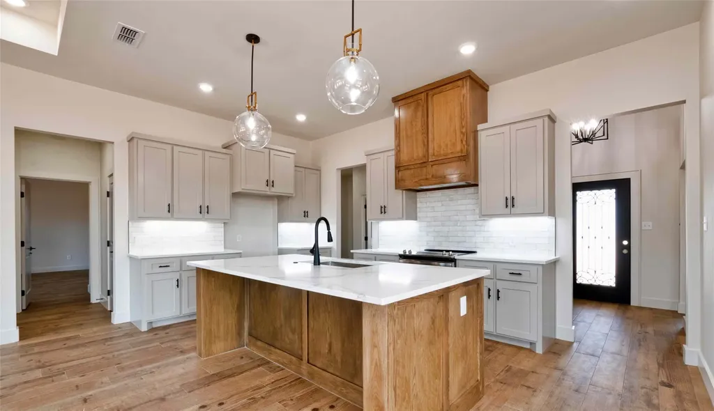 140 Logan Abilene TX 79602