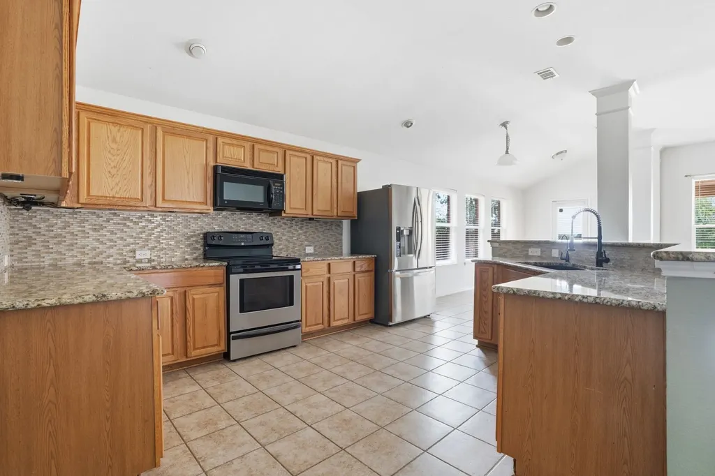 2665 Gardendale Drive Fort Worth TX 76120