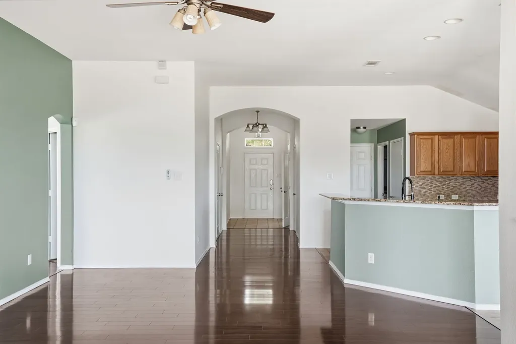 2665 Gardendale Drive Fort Worth TX 76120