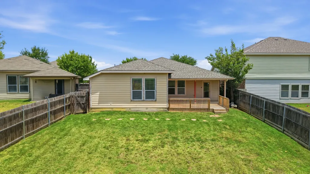 2665 Gardendale Drive Fort Worth TX 76120