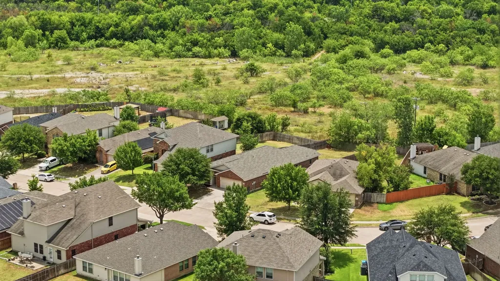 2665 Gardendale Drive Fort Worth TX 76120