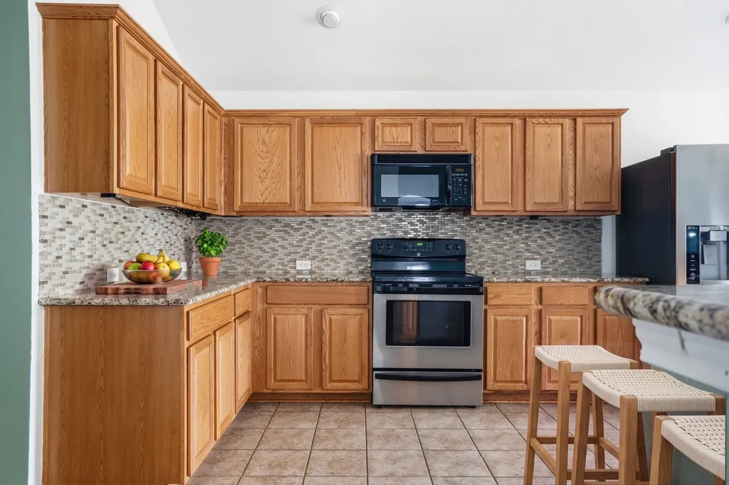 2665 Gardendale Drive Fort Worth TX 76120