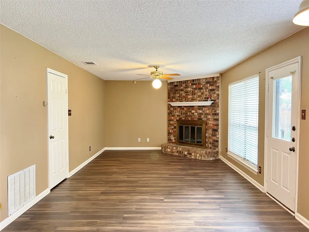 2019 Longmeadow Court Denton TX 76209