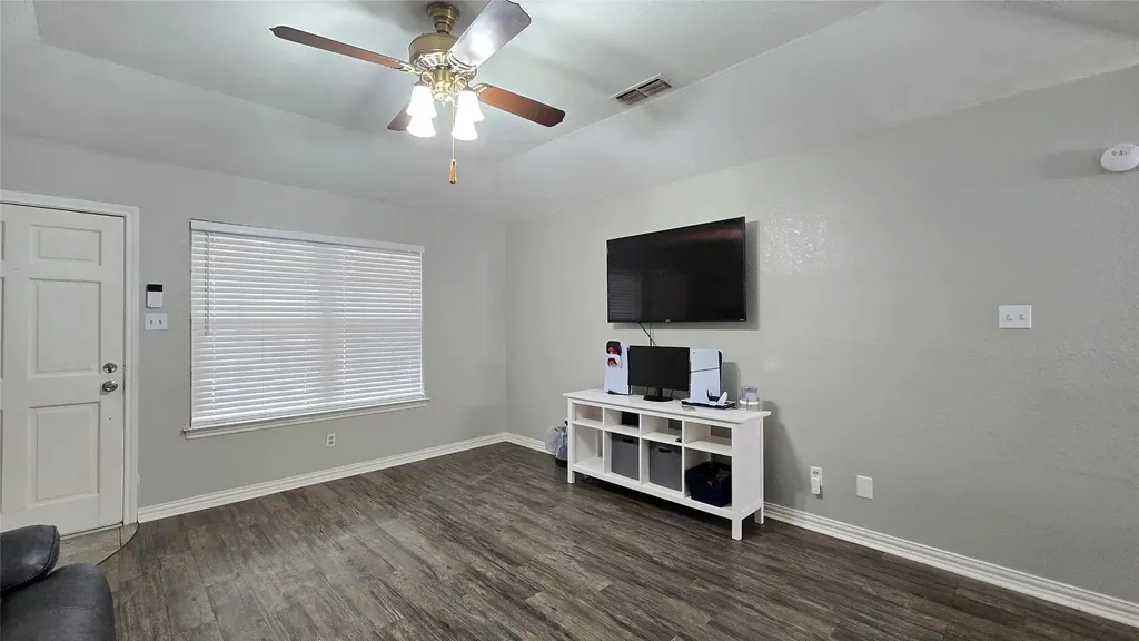 109 Garvin Way Midlothian TX 76065