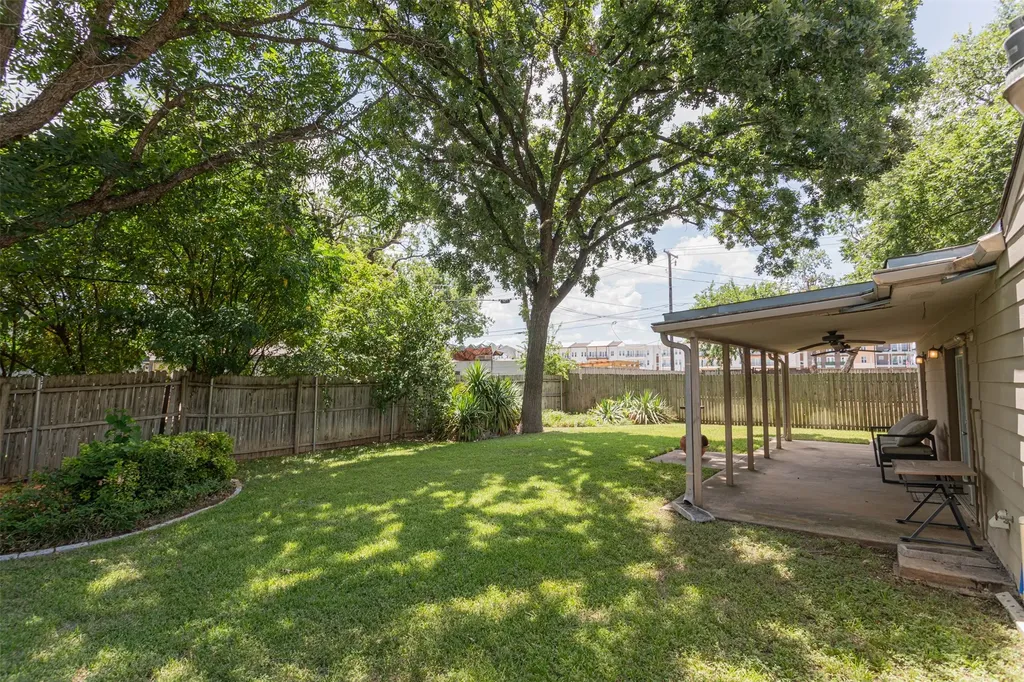 2517 Littlepage Street Fort Worth TX 76107
