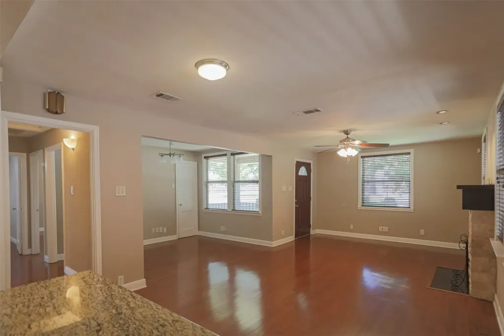 2517 Littlepage Street Fort Worth TX 76107
