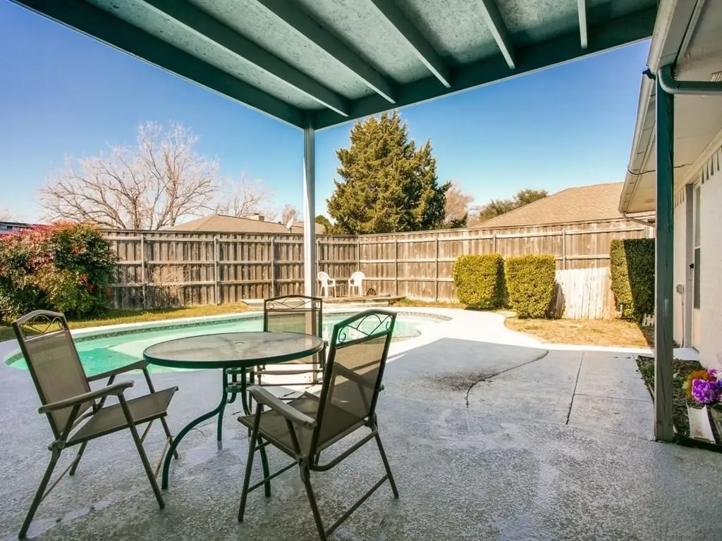 2405 Ridgewood Drive Plano TX 75074