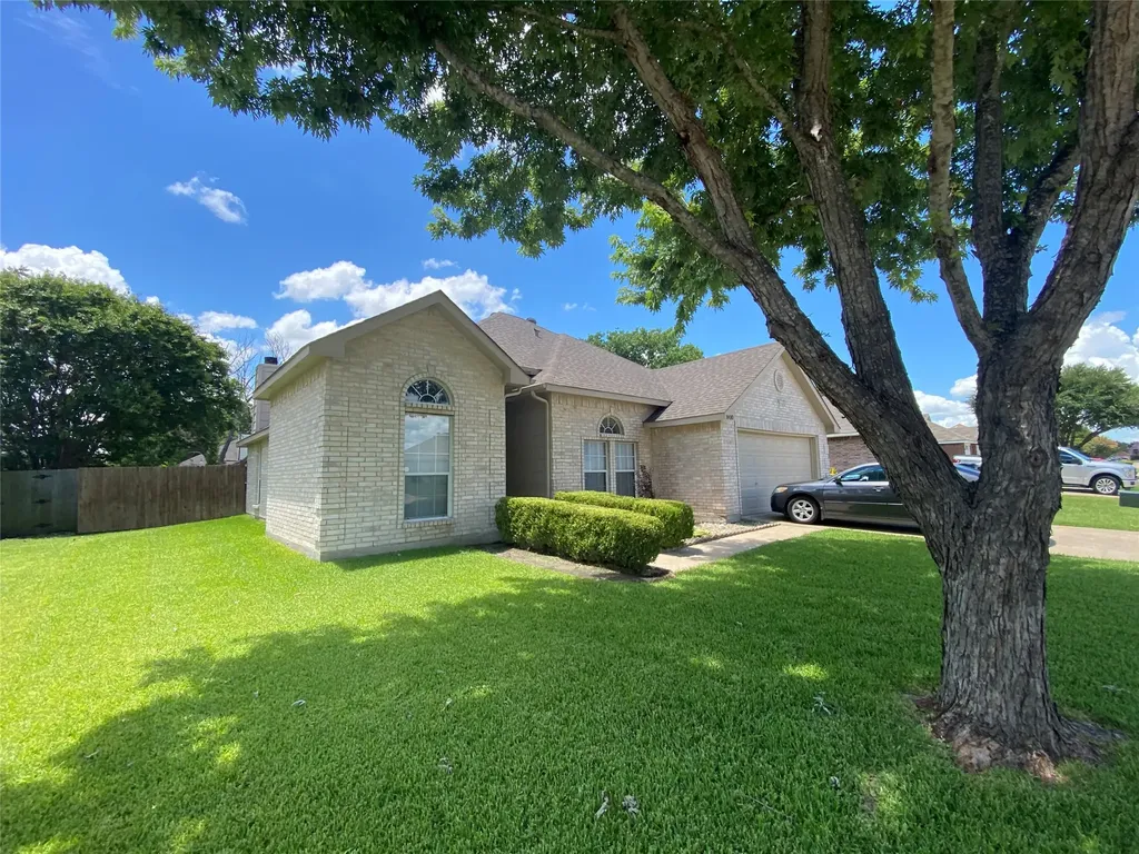 8410 Holland Avenue Rowlett TX 75089