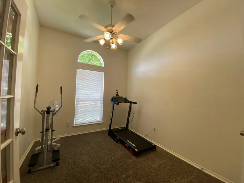 8410 Holland Avenue Rowlett TX 75089