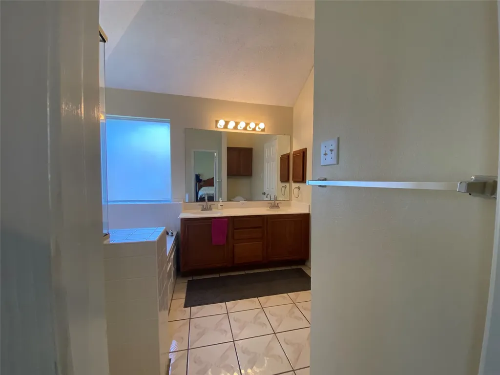 8410 Holland Avenue Rowlett TX 75089