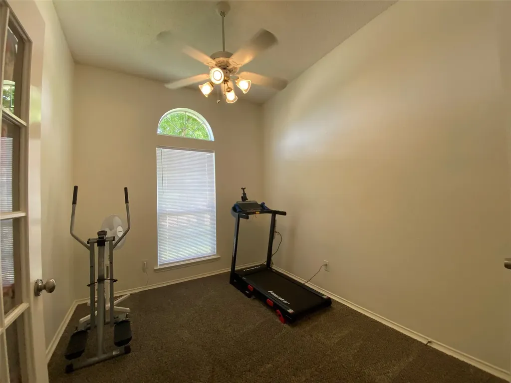 8410 Holland Avenue Rowlett TX 75089