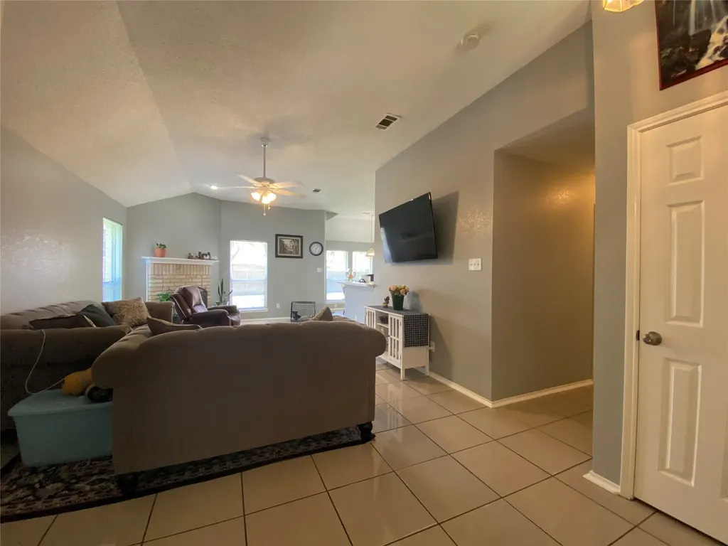 8410 Holland Avenue Rowlett TX 75089