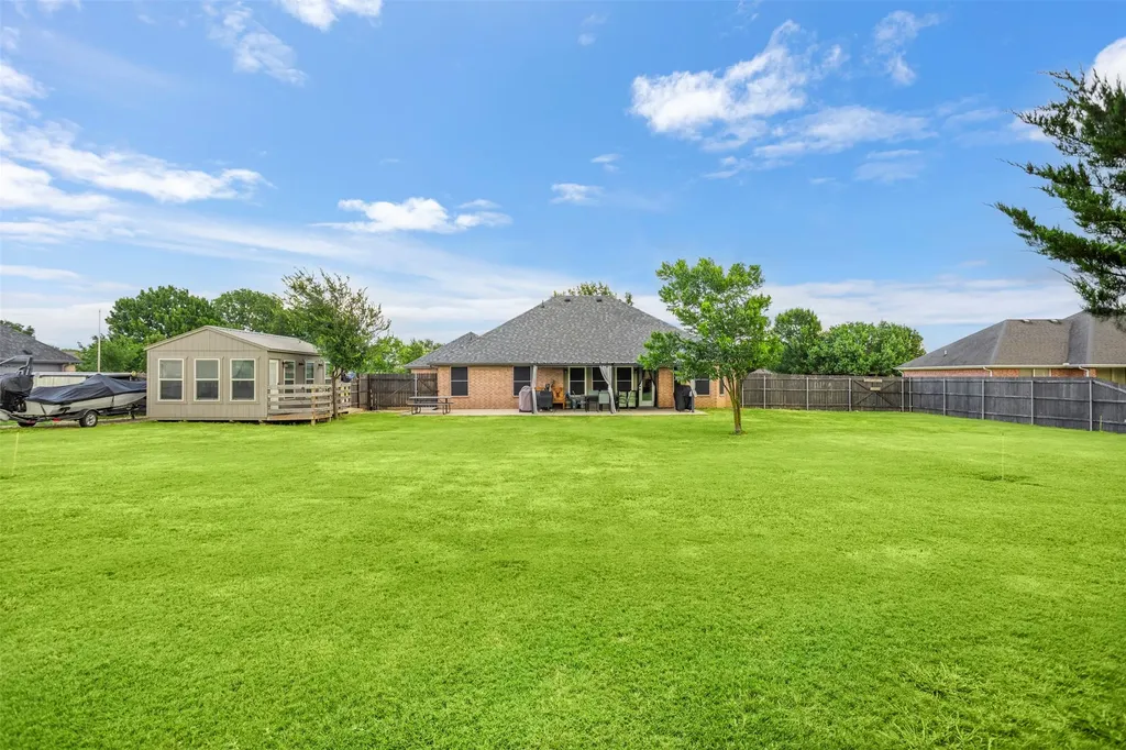 1116 W Sharpshire Drive Waxahachie TX 75165