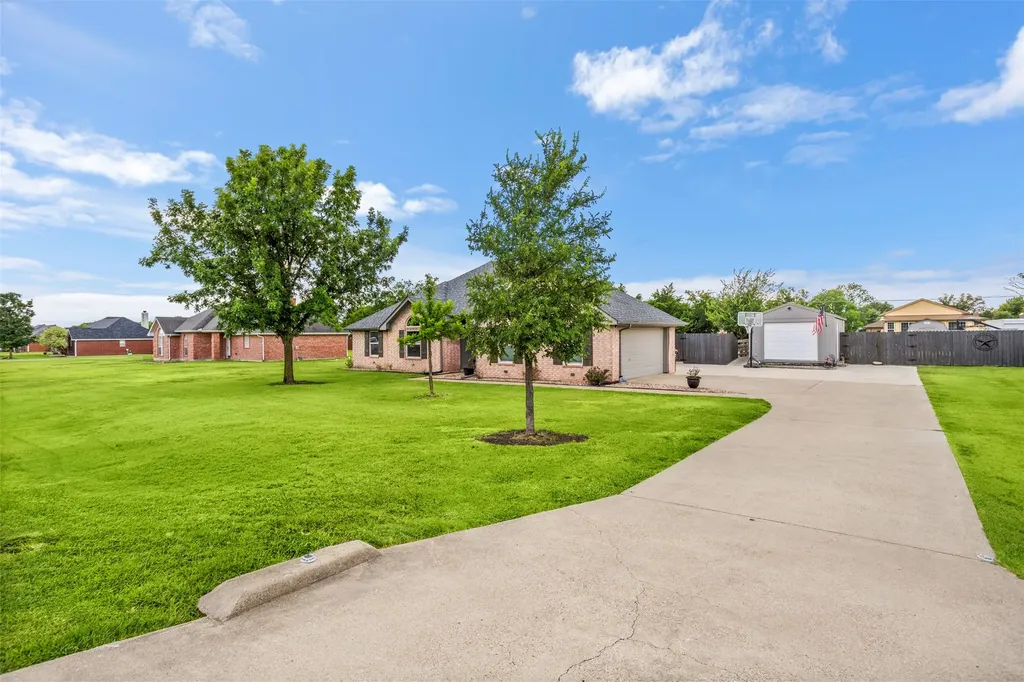 1116 W Sharpshire Drive Waxahachie TX 75165