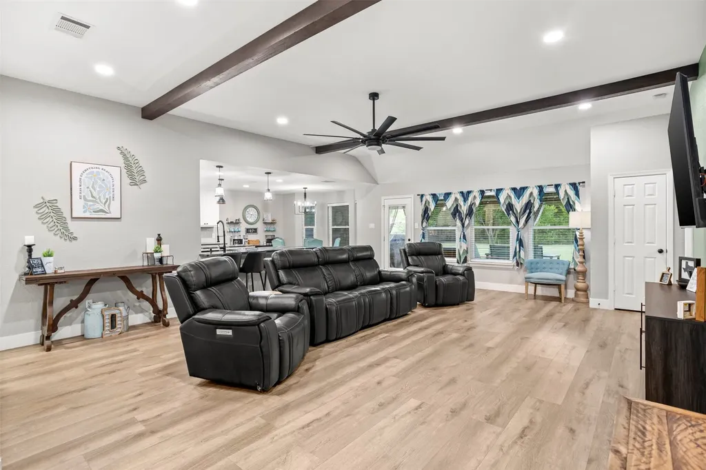 1116 W Sharpshire Drive Waxahachie TX 75165