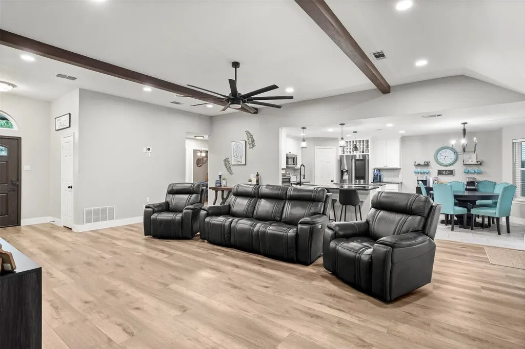 1116 W Sharpshire Drive Waxahachie TX 75165