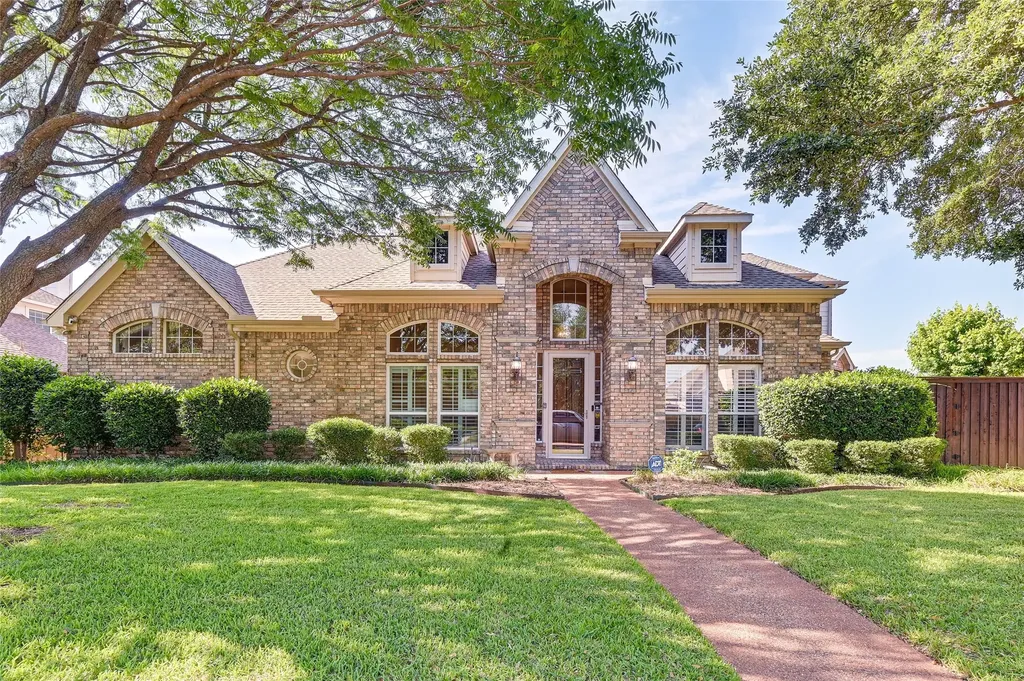 2116 Ironside Drive Plano TX 75075