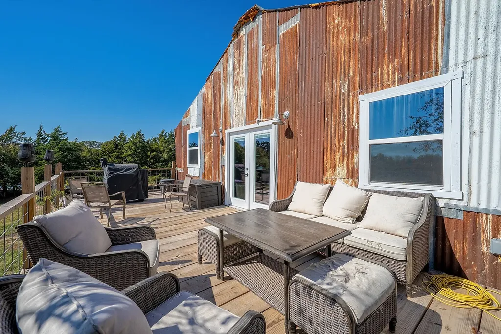 1696 County Road 222 Gainesville TX 76240