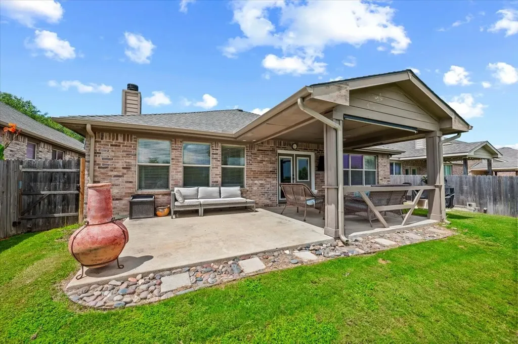 10521 Bradshaw Drive Fort Worth TX 76108