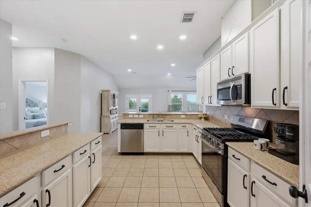 10521 Bradshaw Drive Fort Worth TX 76108