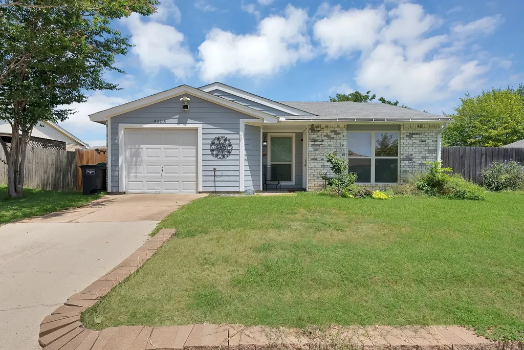 4205 Spindletree Lane Fort Worth TX 76137