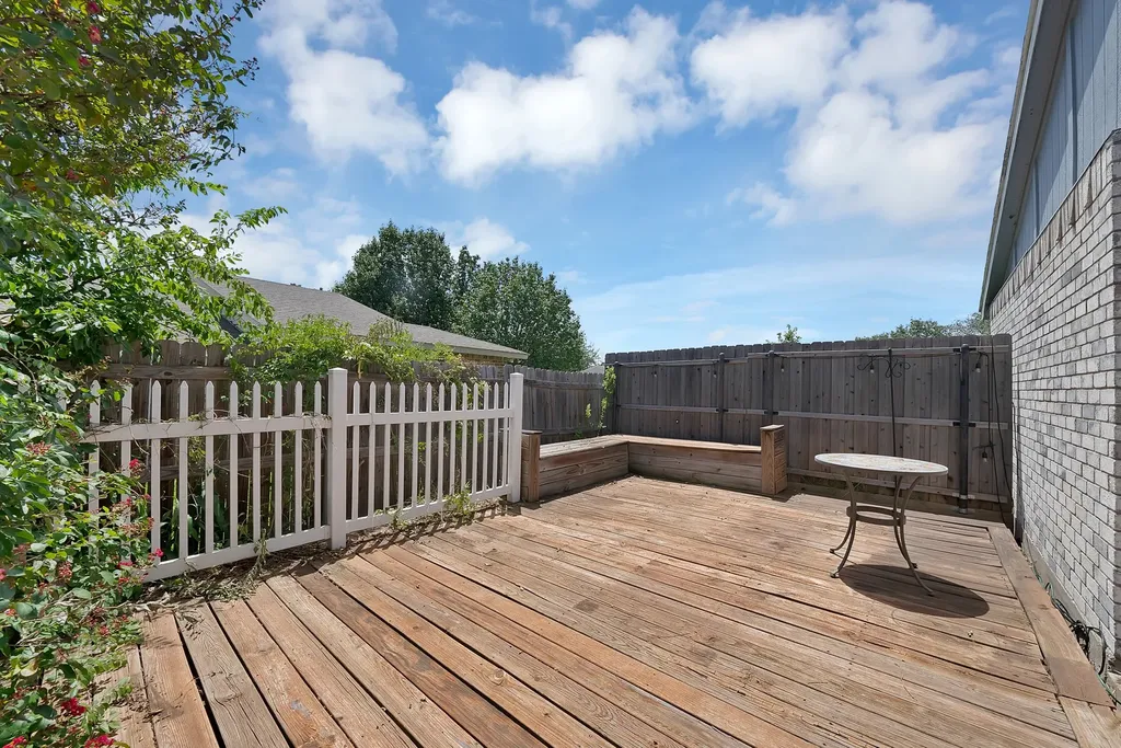 4205 Spindletree Lane Fort Worth TX 76137