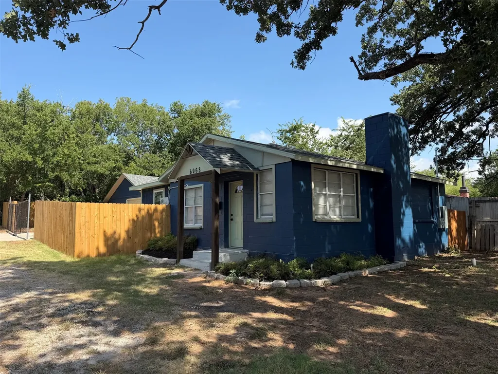 6968 Camp Street Azle TX 76020