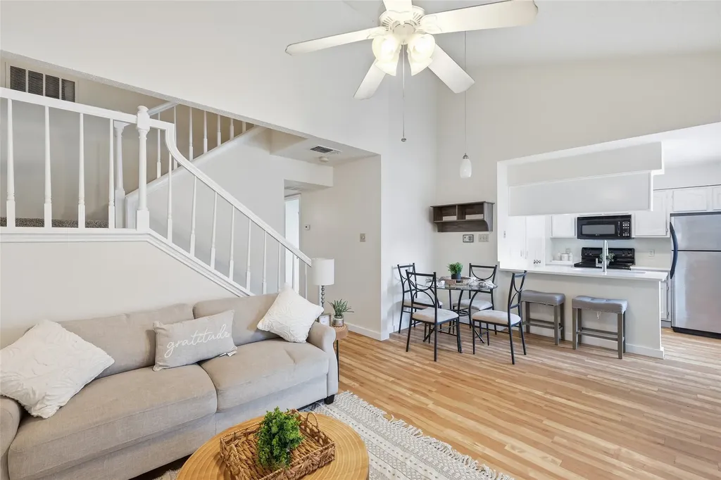 1454 Meadowood Village Drive Fort Worth TX 76120
