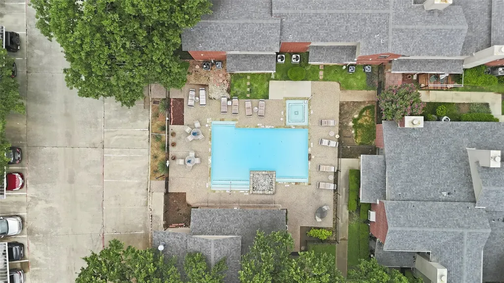 1454 Meadowood Village Drive Fort Worth TX 76120