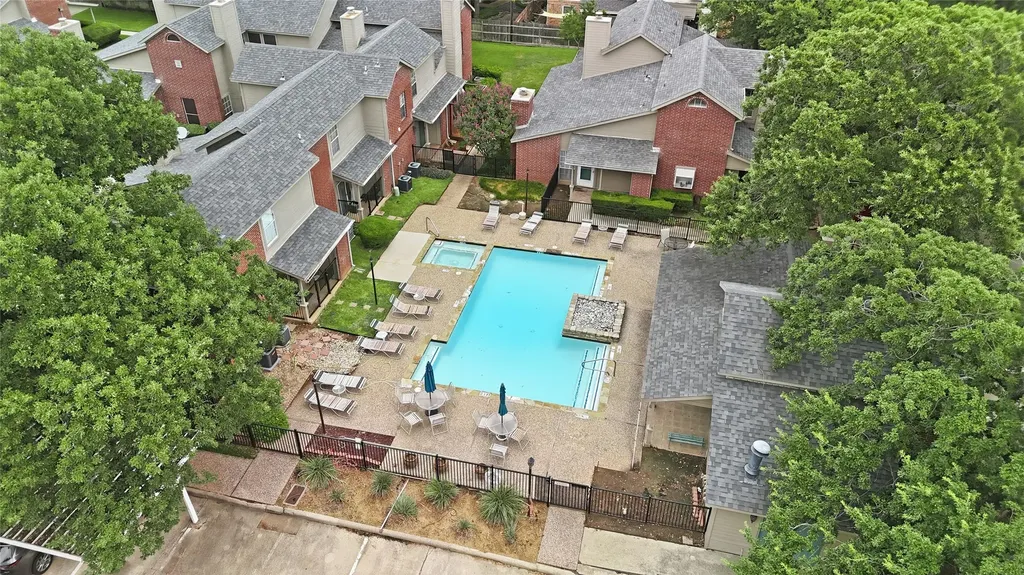 1454 Meadowood Village Drive Fort Worth TX 76120