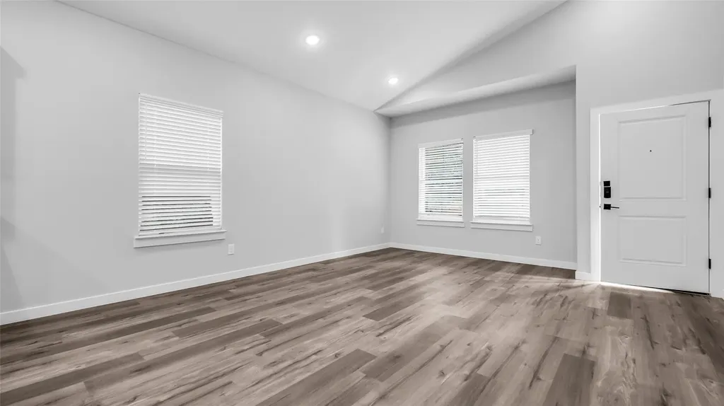 716 E Chestnut Street Denison TX 75021