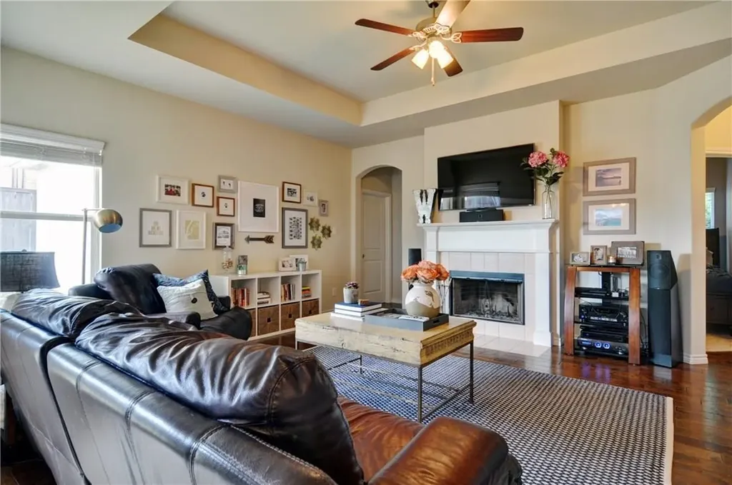4805 Bryce Avenue Fort Worth TX 76107