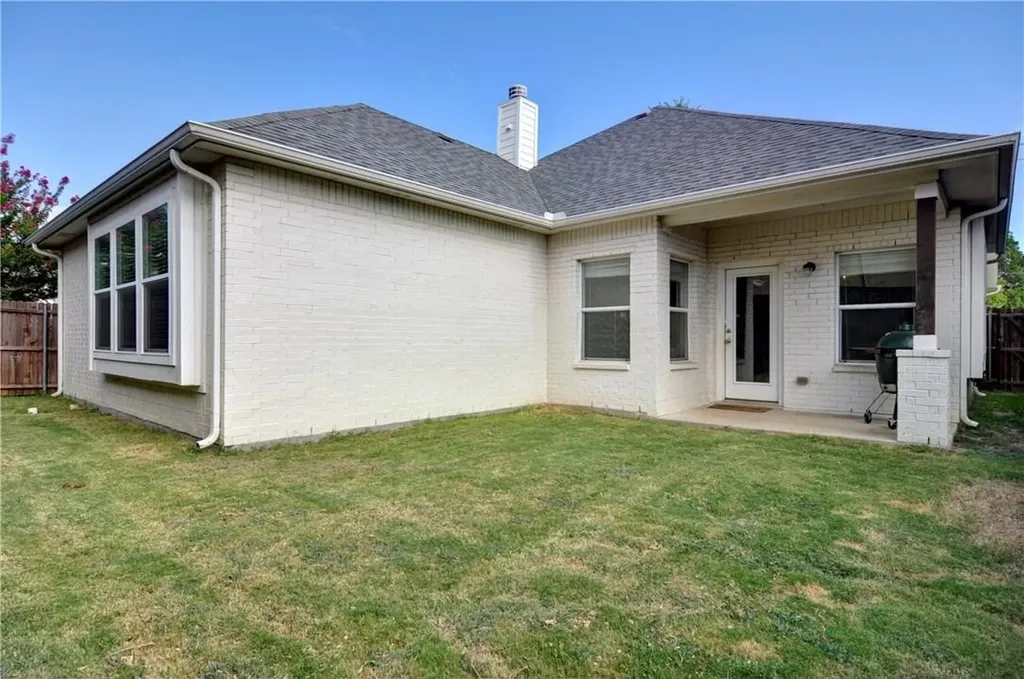 4805 Bryce Avenue Fort Worth TX 76107