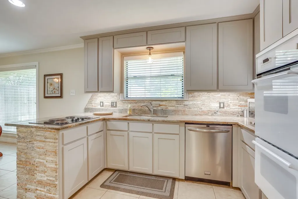 4510 Longacres Court Arlington TX 76016
