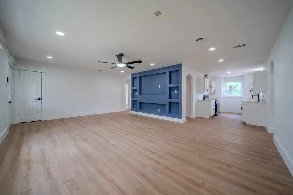 920 Treasure Road Garland TX 75041