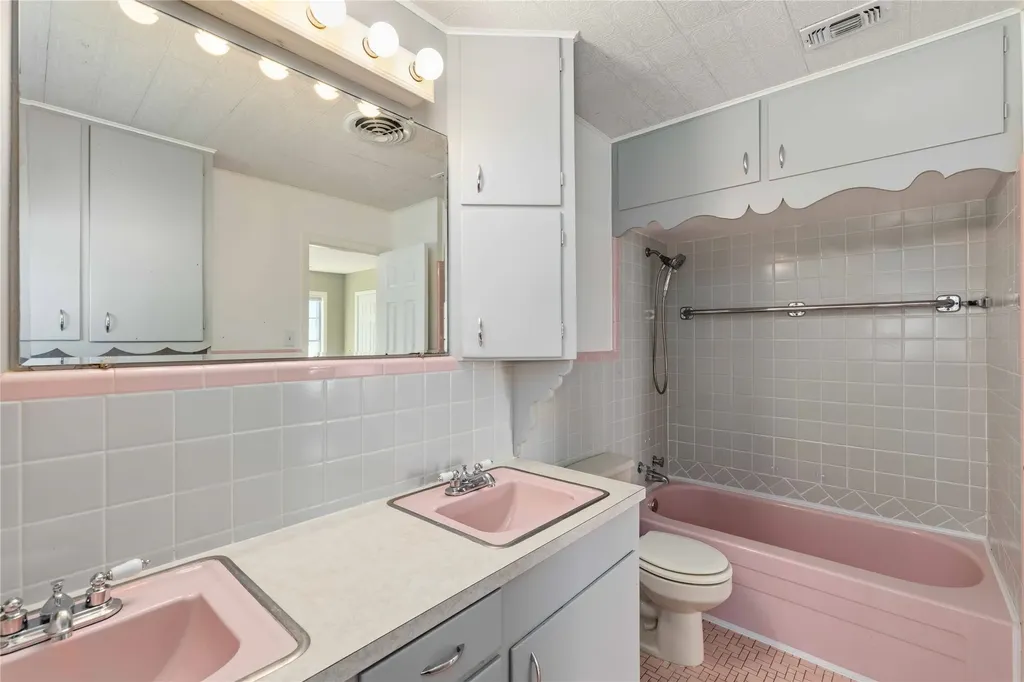 1301 15th Street Brownwood TX 76801