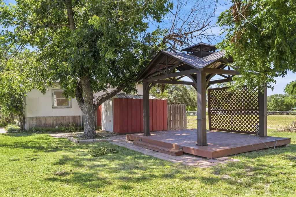 1301 15th Street Brownwood TX 76801