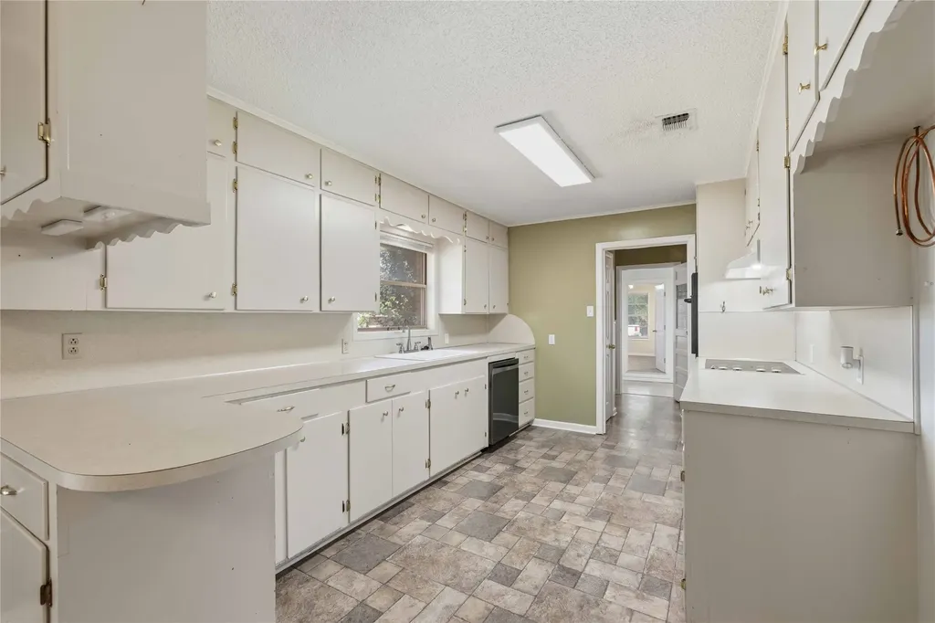 1301 15th Street Brownwood TX 76801