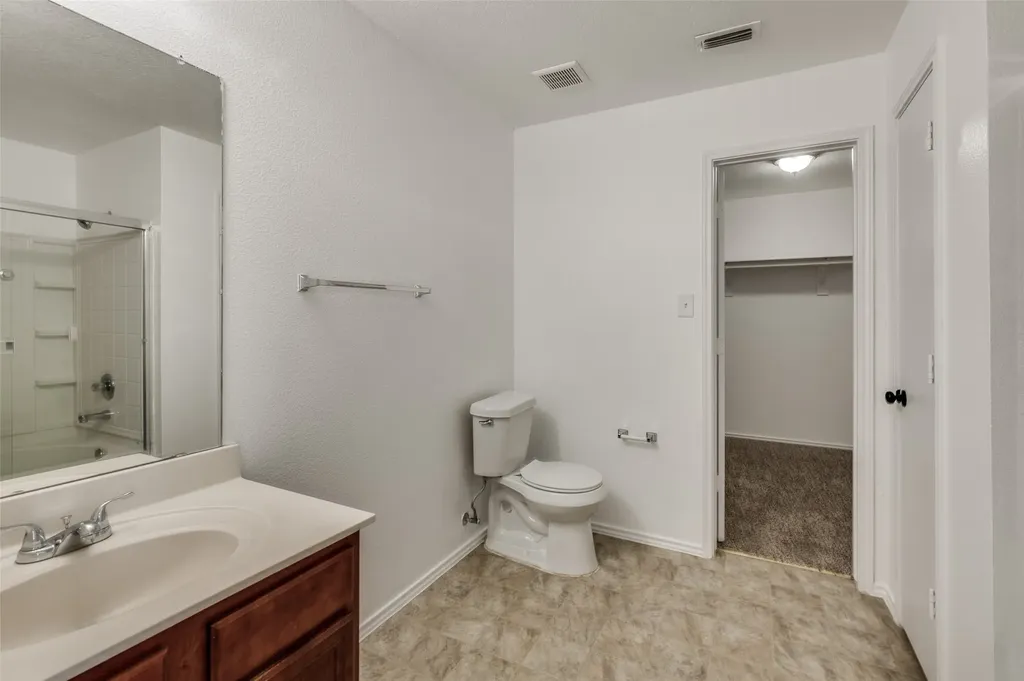 8101 Stanton Court Fort Worth TX 76120