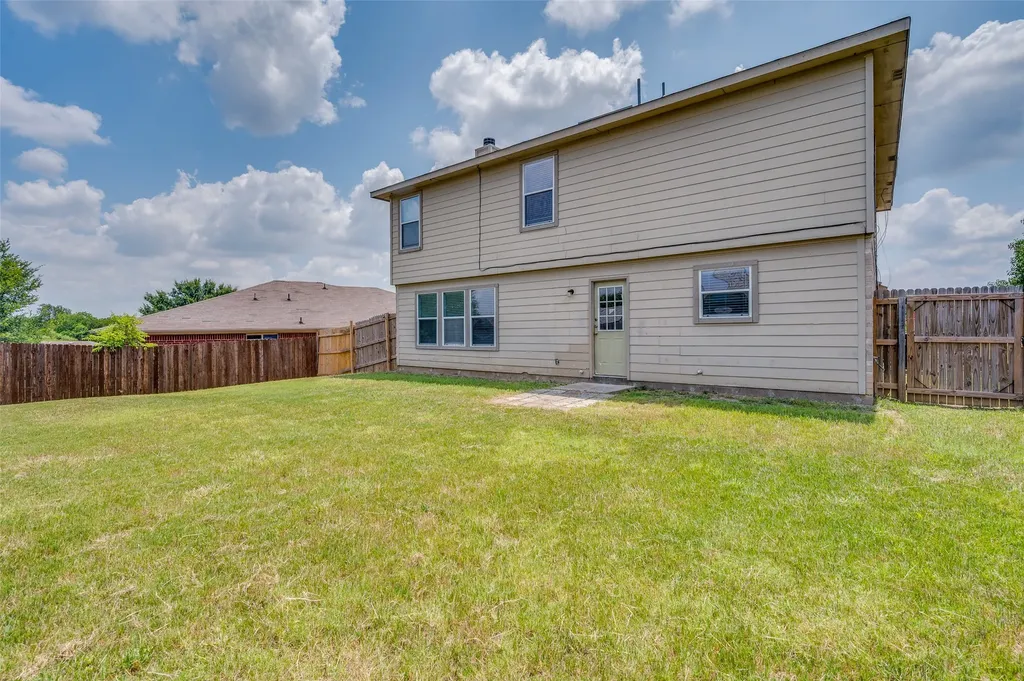 8101 Stanton Court Fort Worth TX 76120