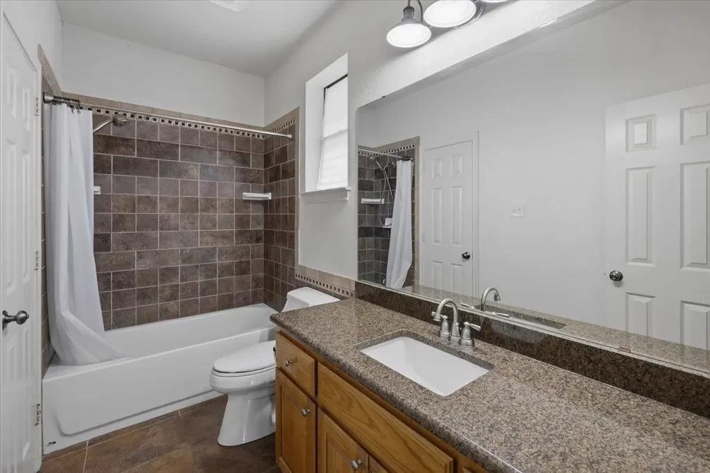 122 Eagle Pass Lane Weatherford TX 76087