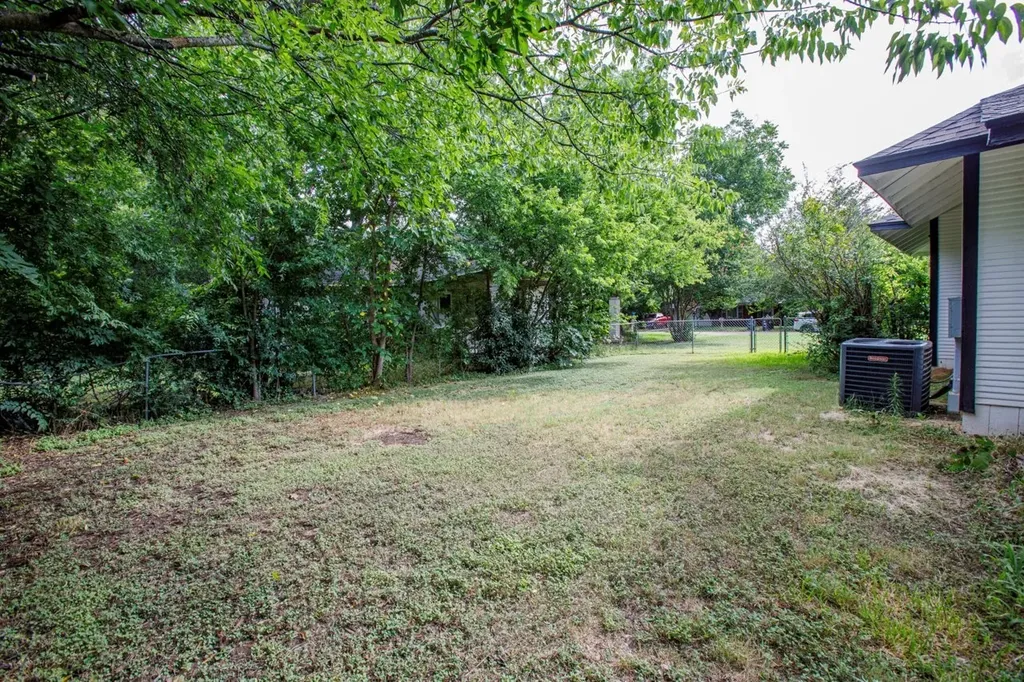 301 Madison Street Cleburne TX 76033
