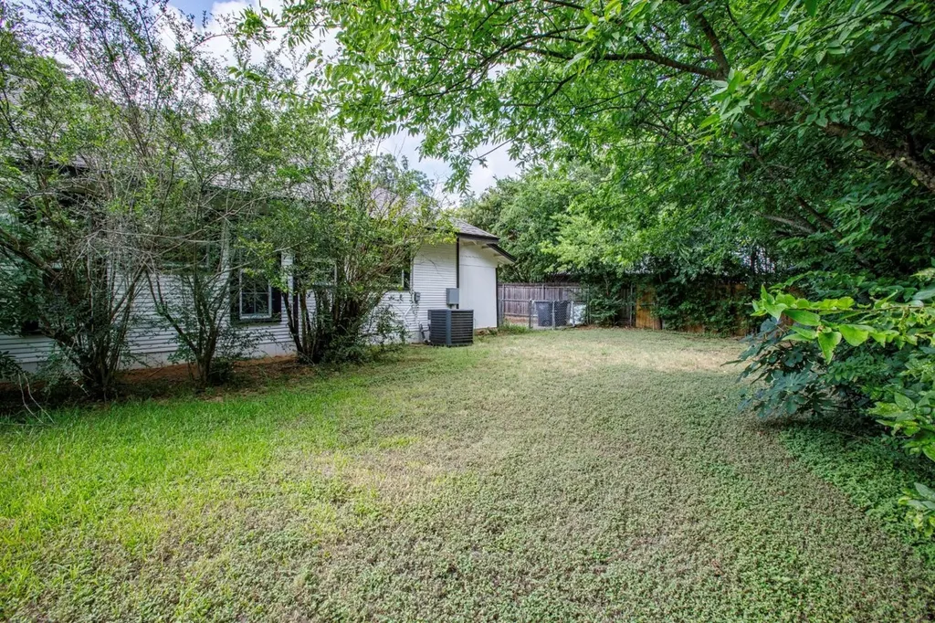 301 Madison Street Cleburne TX 76033