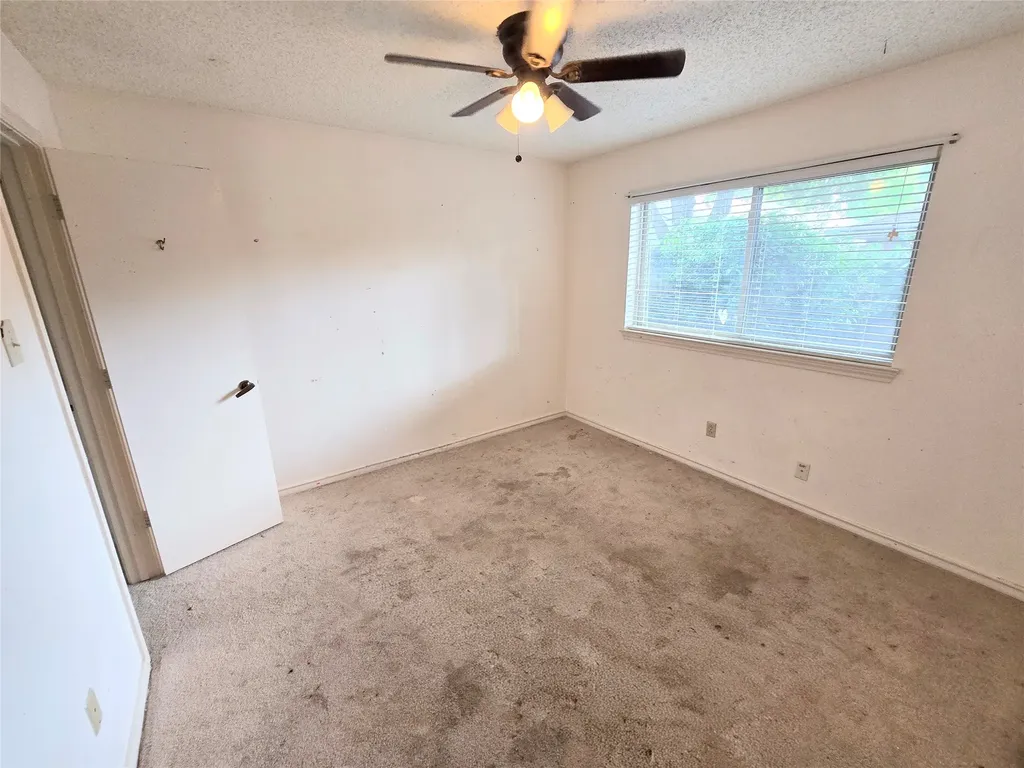 2211 Baltic Avenue Arlington TX 76011