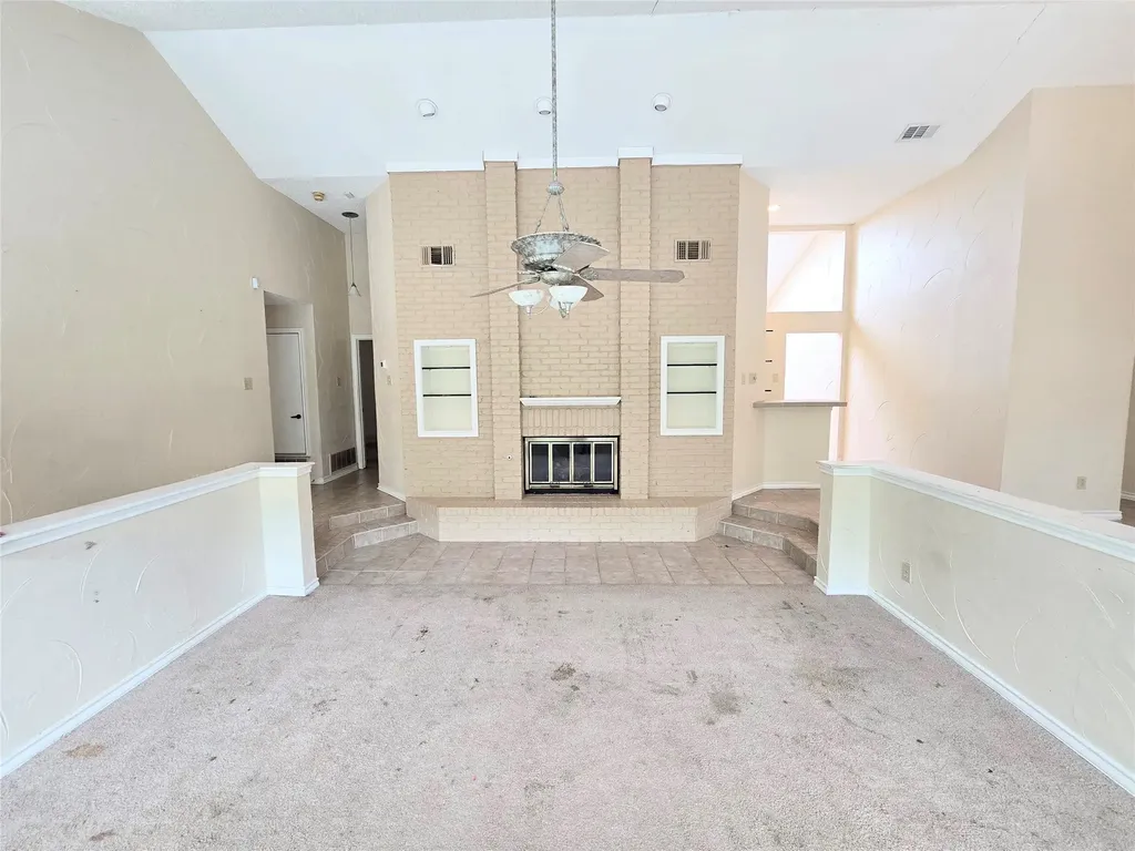 2211 Baltic Avenue Arlington TX 76011